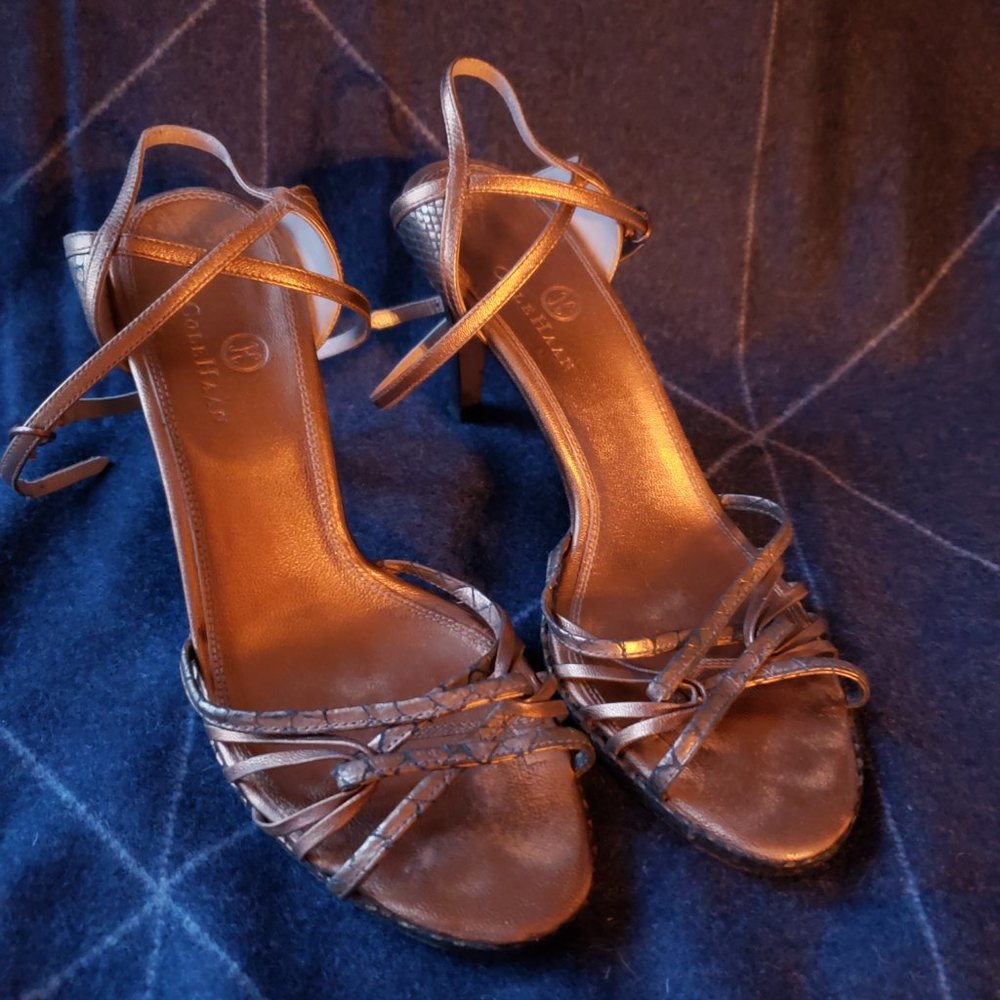 Cole Haan Golden Shoes  Size 7B.